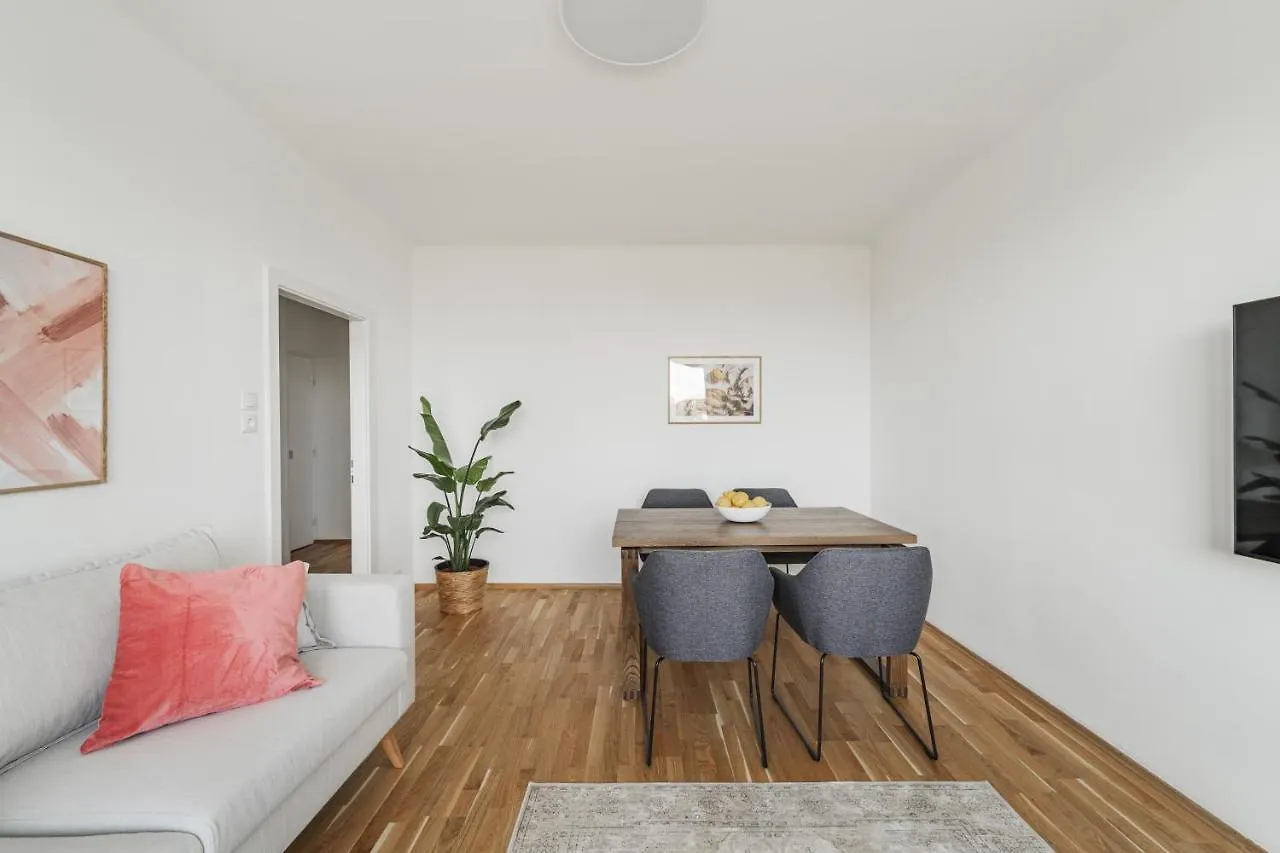 Central 70M Flat Close To Subway Apartment Vienna