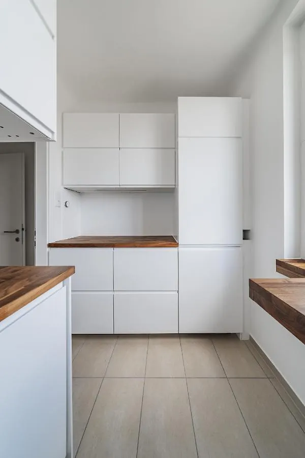 Apartmán Central 70M Flat Close To Subway Vídeň 0*,